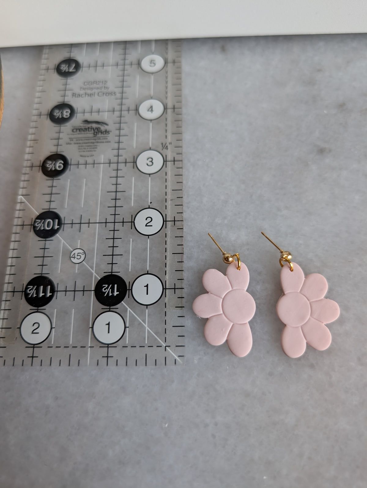 Pink half Daisy